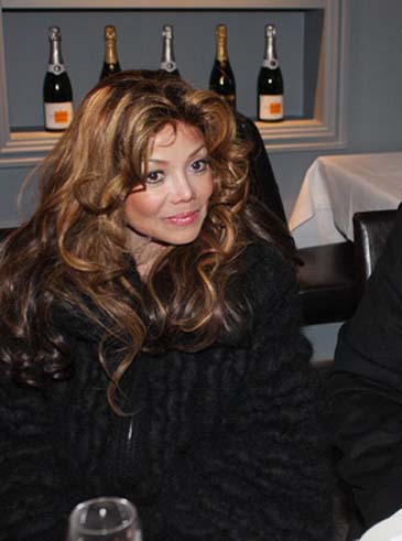 La Toya Jackson ZAGRA W CIACHO 2?!